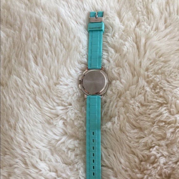 Watch with no batteries - Picture 2 of 3